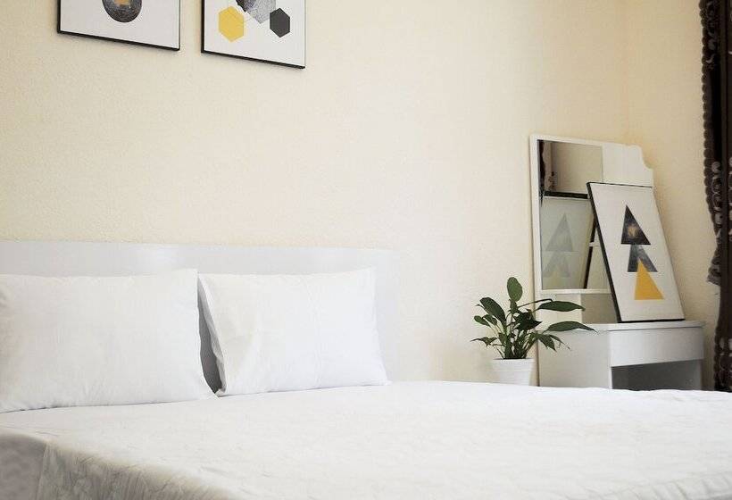 استودیوی استاندارد, Paragon Saigon 2