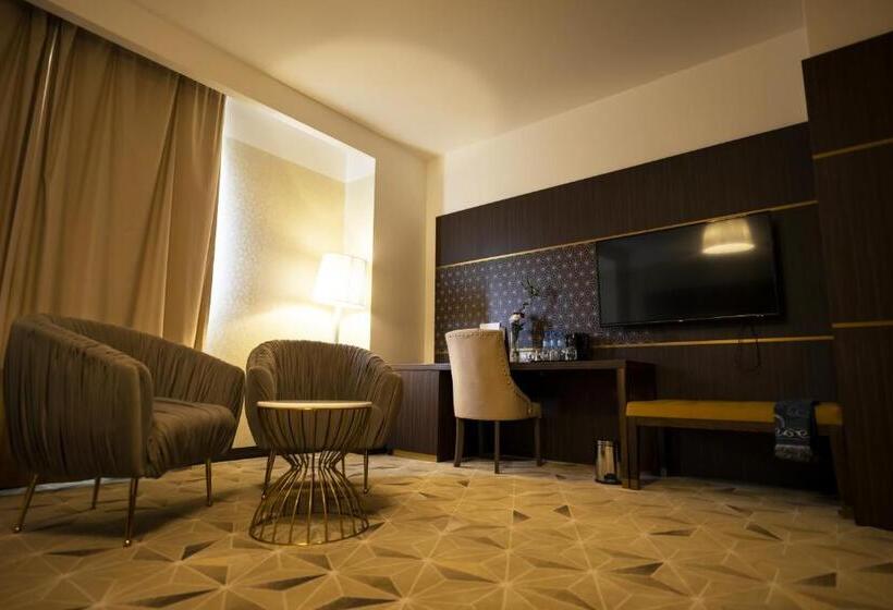 Номер Стандарт Трехместный, Rodina Hotel Spa & Conferences