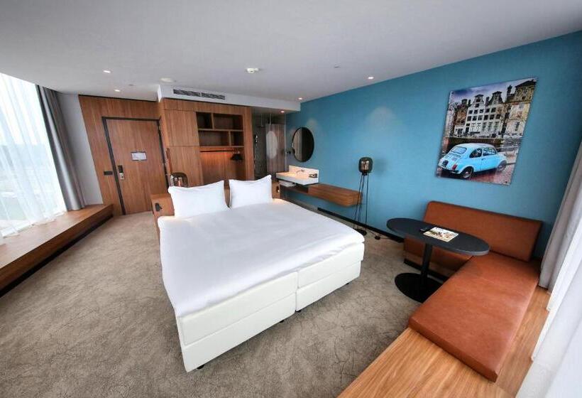 اتاق سوپریور با تخت بزرگ, Van Der Valk Hotel Amsterdam Zuidas  Rai