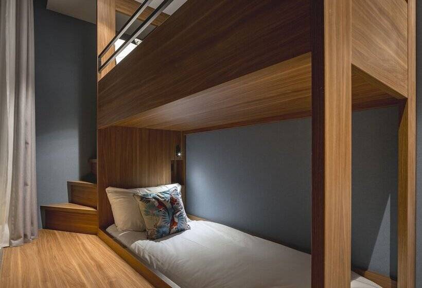 اتاق خانوادگی, Van Der Valk Hotel Amsterdam Zuidas  Rai