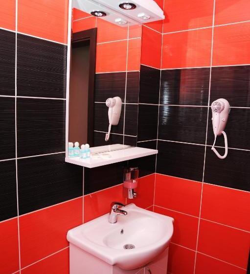 سوییت جونیور, Garni Hotel Crystal Ice