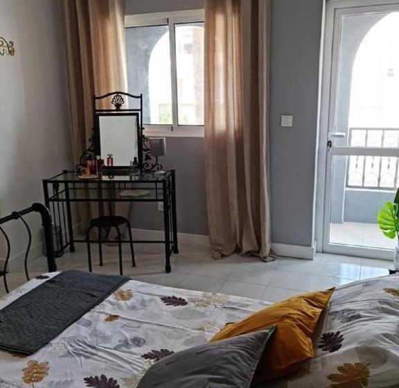 سوییت اجرایی, Deluxe B&b Casa Alegria, Tarrafal