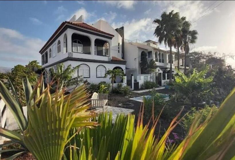 سوییت خانوادگی, Deluxe B&b Casa Alegria, Tarrafal