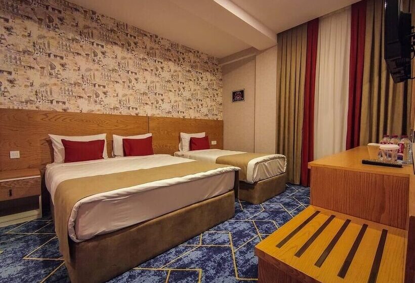اتاق استاندارد سه نفره, Porto Hotel Baku