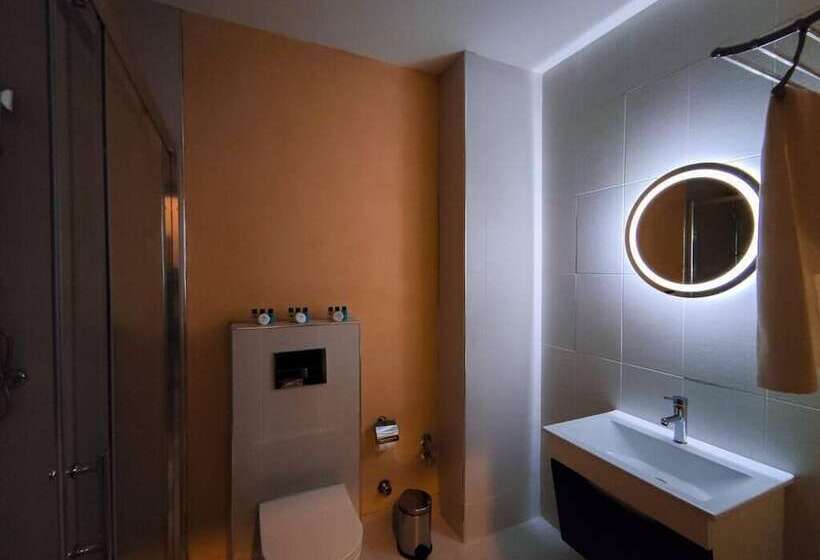 اتاق استاندارد یک نفره, Porto Hotel Baku