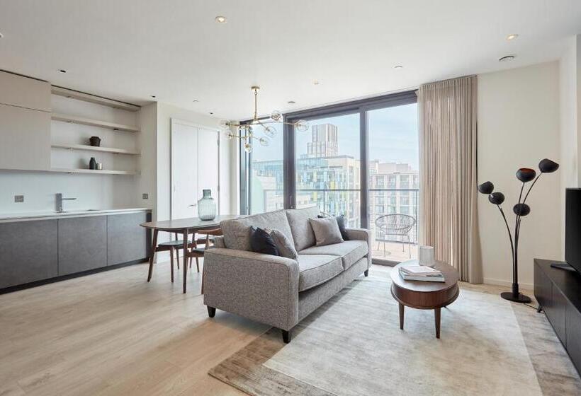 1 Bedroom Apartment, Sonder At Britain Quay