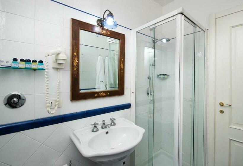 اتاق استاندارد یک نفره, Chiaja Hotel De Charme