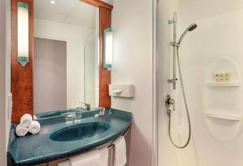 اتاق استاندارد با تخت بزرگ, Ibis Wellington