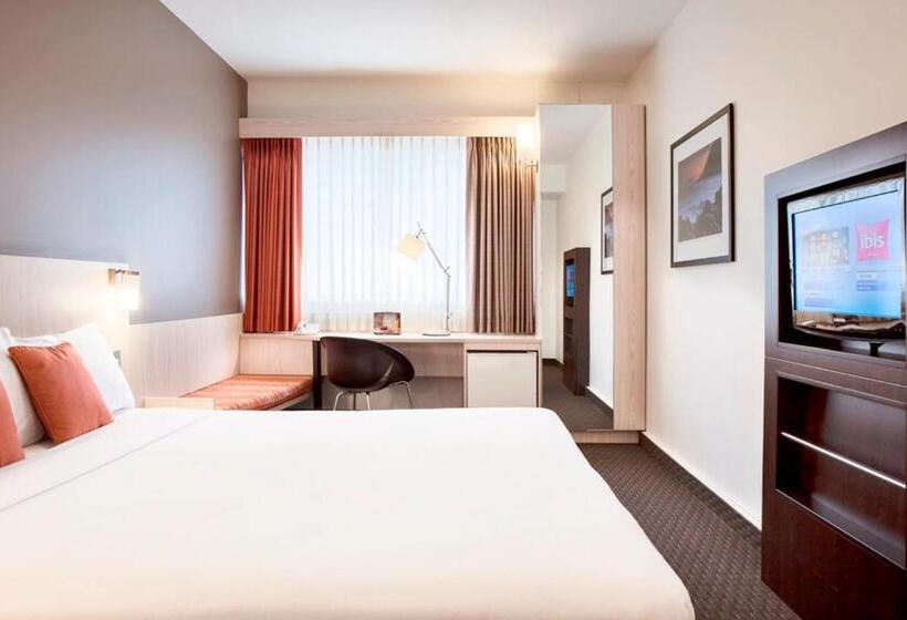 اتاق استاندارد با تخت بزرگ, Ibis Wellington