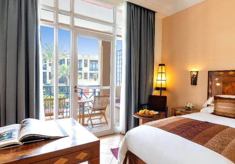 Номер Superior Вид на Бассейн, Le Médina Essaouira Thalassa Sea & Spa – Mgallery