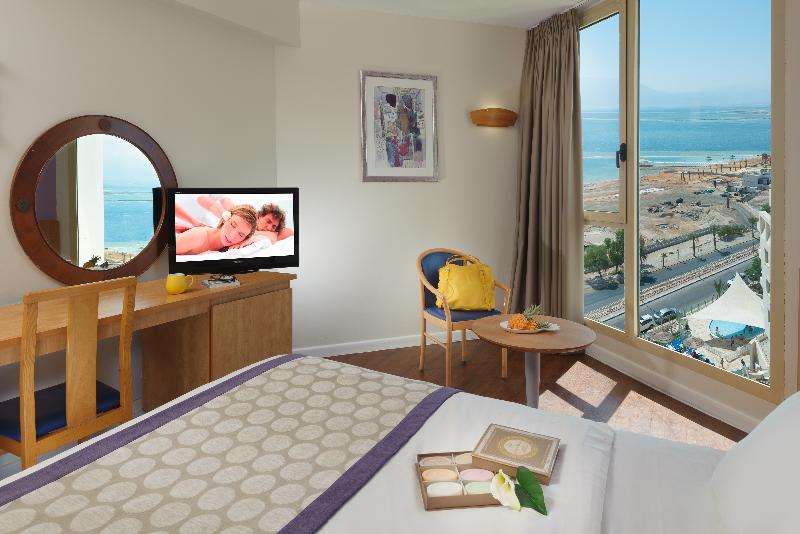 プールの見えるスーペリアルーム, Leonardo Plaza Hotel Dead Sea