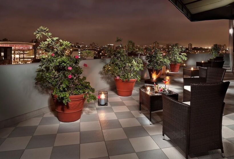 سوییت جونیور, Melia Lima