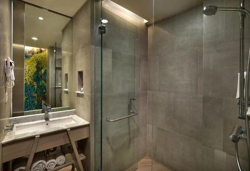 اتاق لوکس با بالکن, Mercure Kuta Bali