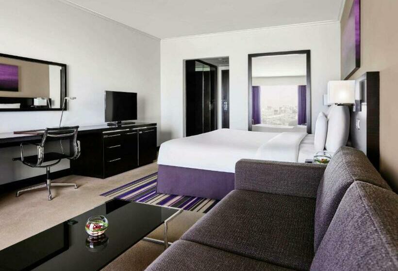 Семейный Номер, Pullman Dubai Creek City Centre