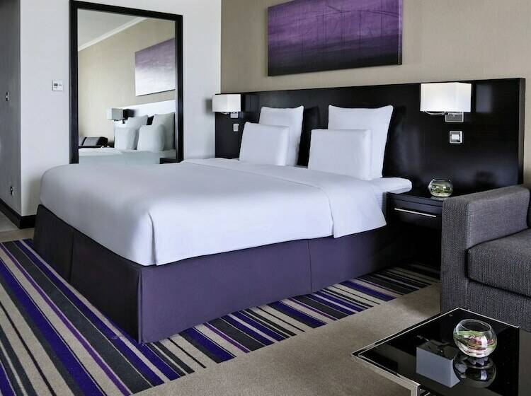Семейный Номер, Pullman Dubai Creek City Centre