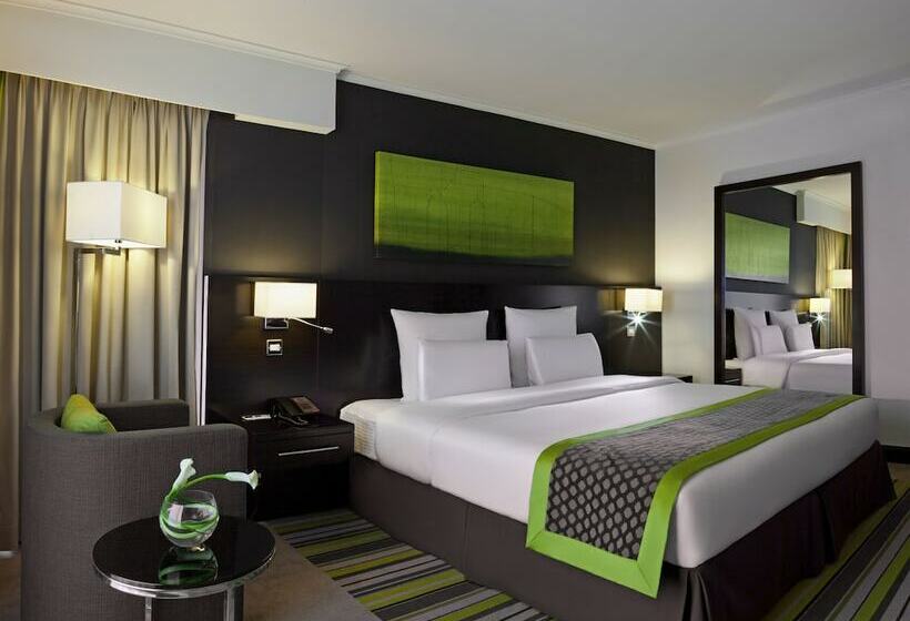Номер Superior, Pullman Dubai Creek City Centre