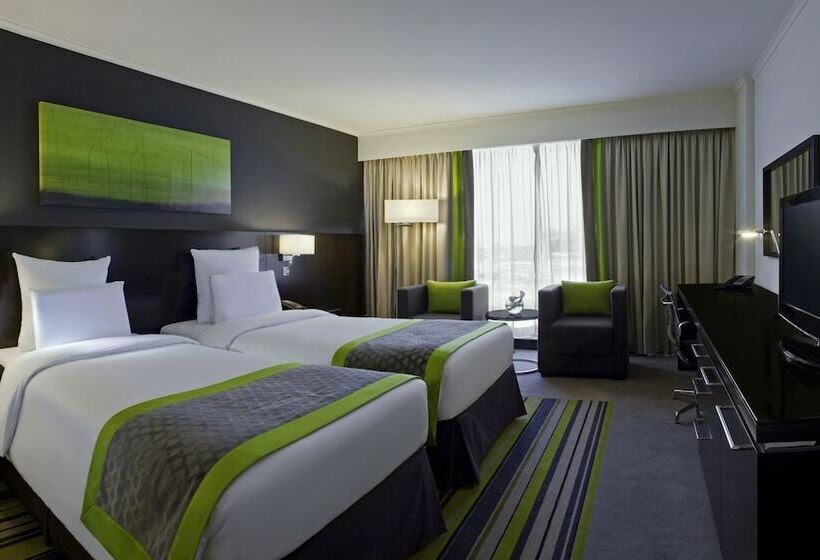 Номер Superior, Pullman Dubai Creek City Centre