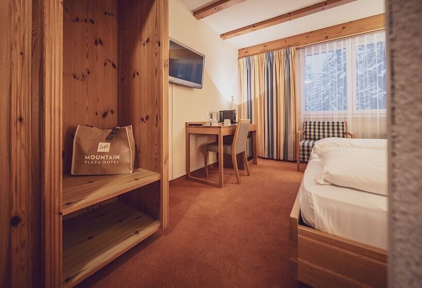 Classic room with balcony, Mountain Plaza