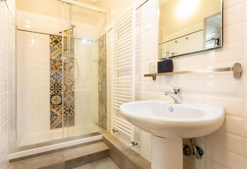 اتاق لوکس, Casa Dreosti