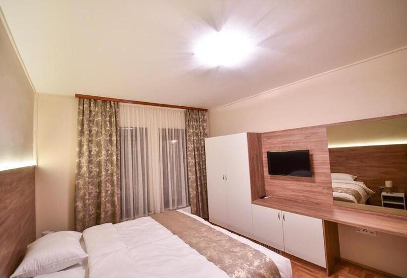 اتاق استاندارد سه نفره, Apartman Natalija Banja Luka