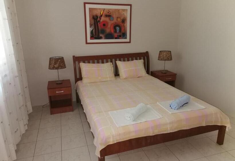 آپارتمان 1 خوابه, Apartmani I Sobe Goca