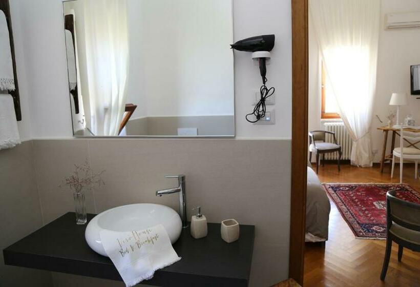 Номер Стандарт, Virò House