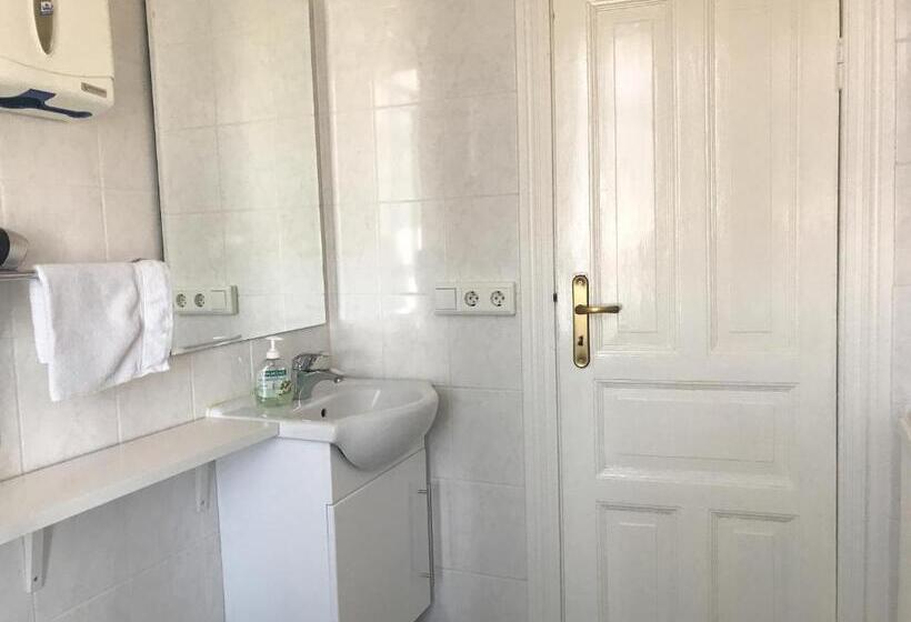 اتاق اکونومی با حمام مشترک, Guesthouse Kiljan