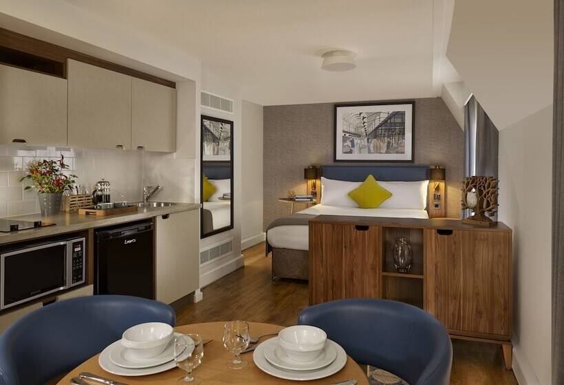 Студия Deluxe, Citadines Barbican London
