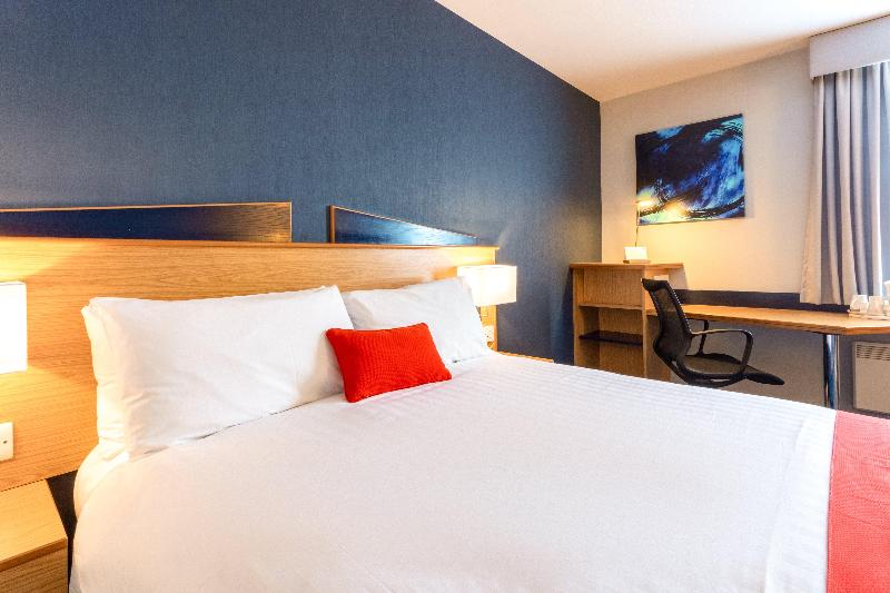 장애인을 위한 스탠다드 룸, Holiday Inn Express Perth, An Ihg