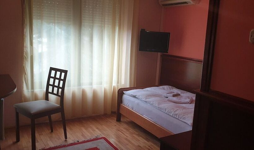 اتاق استاندارد یک نفره, Kapistec Skopje