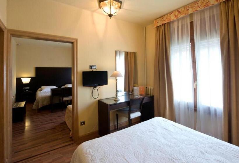 اتاق استاندارد چهار تخته, Restaurant Pessets & SPA