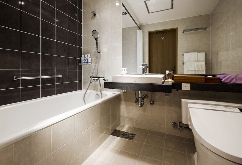 스탠다드 트리플 룸, Rihga Royal Hotel Kyoto