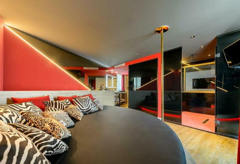Номер Стандарт, Vibra District - Adults Only