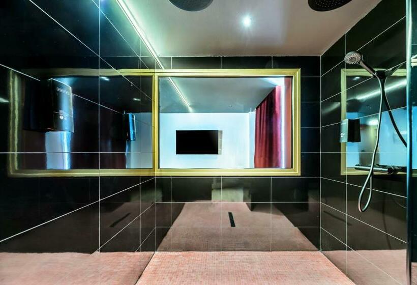 Номер Стандарт, Vibra District - Adults Only