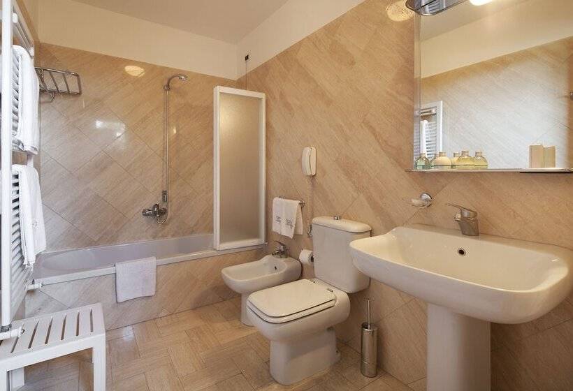 Номер Стандарт с Террасой, Villa Undulna  Terme Della Versilia