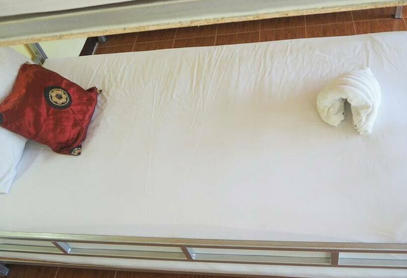 共用房间的床, Chaokoh Dorm Room
