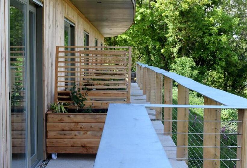 شقة غرفة واحدة, The Sanctuary Cornwall