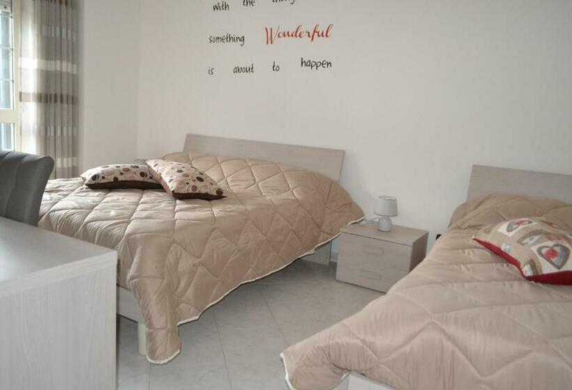 اتاق خانوادگی, B&b Casa Di Lauro