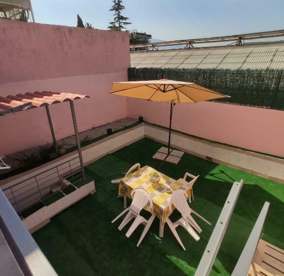 اتاق خانوادگی, B&b Casa Di Lauro