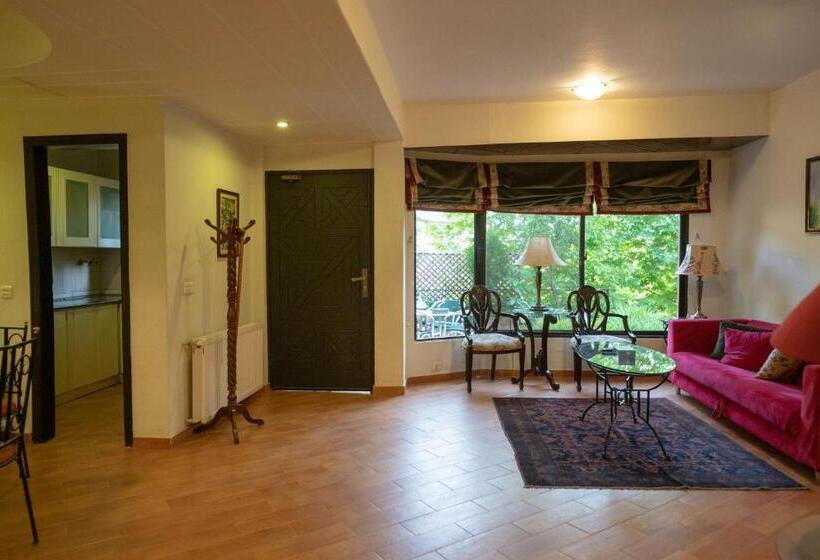 سوییت, Maisonette Firhill Resort