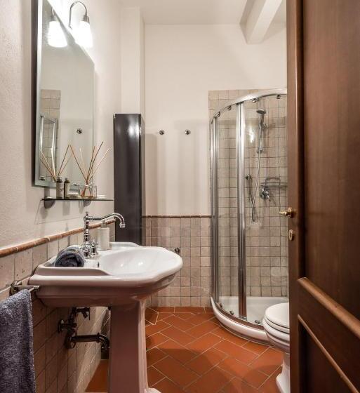 Deluxe Appartement met 2 Slaapkamers, Tenuta Guinigi Antico Borgo Di Matraia   Exclusive Holidays Apartments & Pool