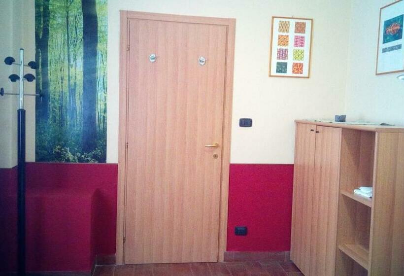 اتاق استاندارد با سرویس بهداشتی مشترک, Villa Morgante B&b
