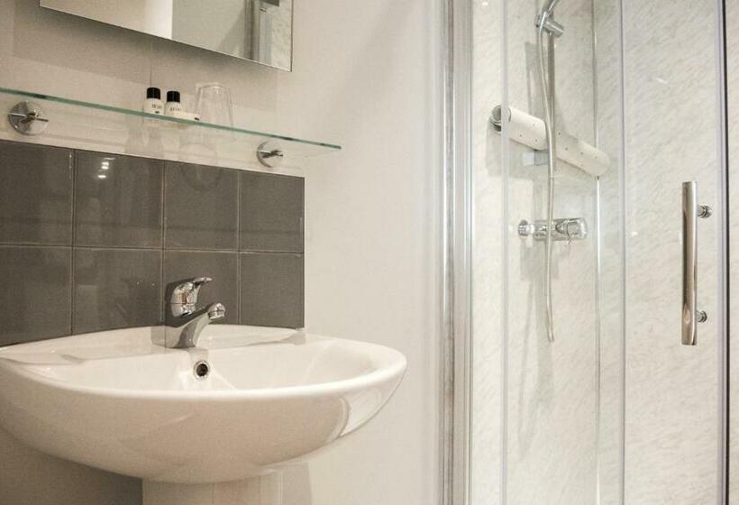 غرفة قياسية, Glaramara