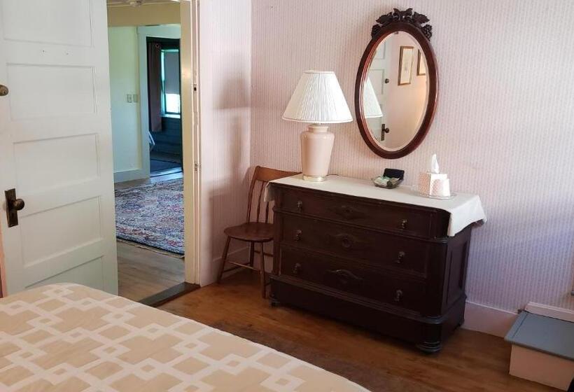 Номер Стандарт Совместная Ванная, Hawks House Inn