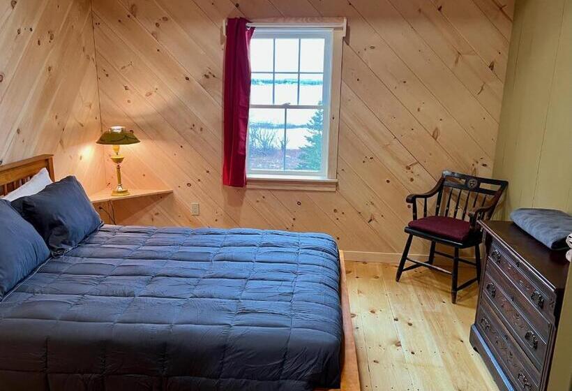 Дом 3 Спальни, West Quoddy Station Llc