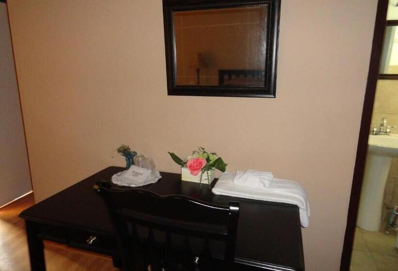 Люкс Повышенной Комфортности, Elm Tree Motel