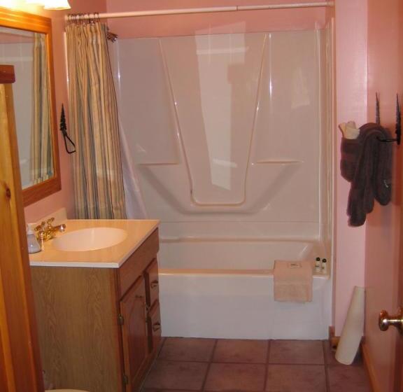 Люкс Deluxe Кровать Кинг, Trails End Inn