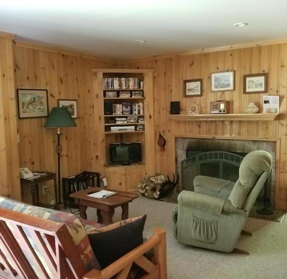 Дом 1 Спальня, Trails End Inn