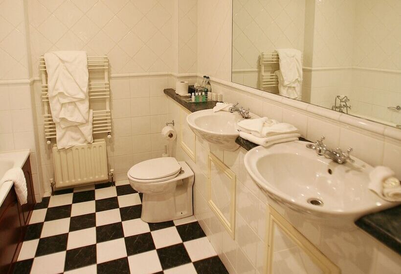 سوییت جونیور, Sheedys Boutique Hotel & Restaurant