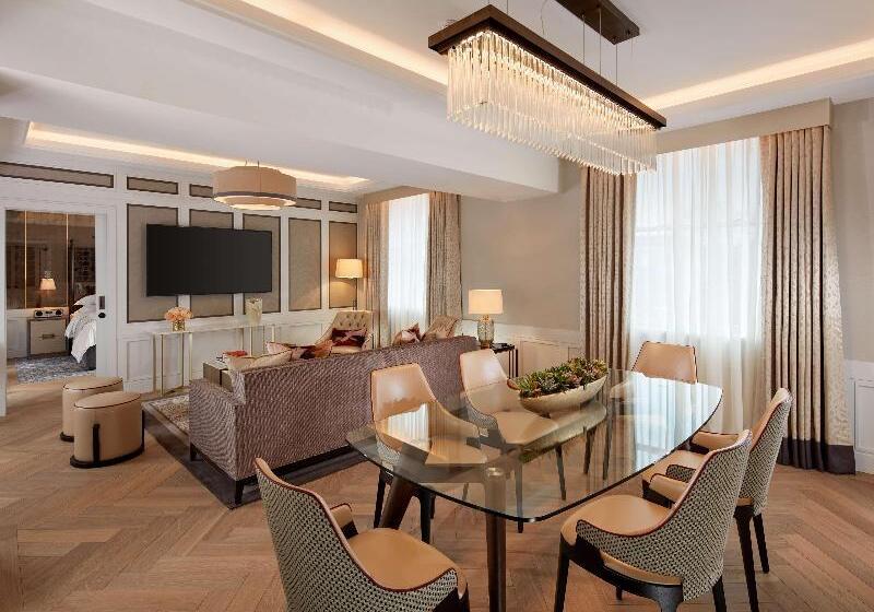 Люкс, The Biltmore Mayfair